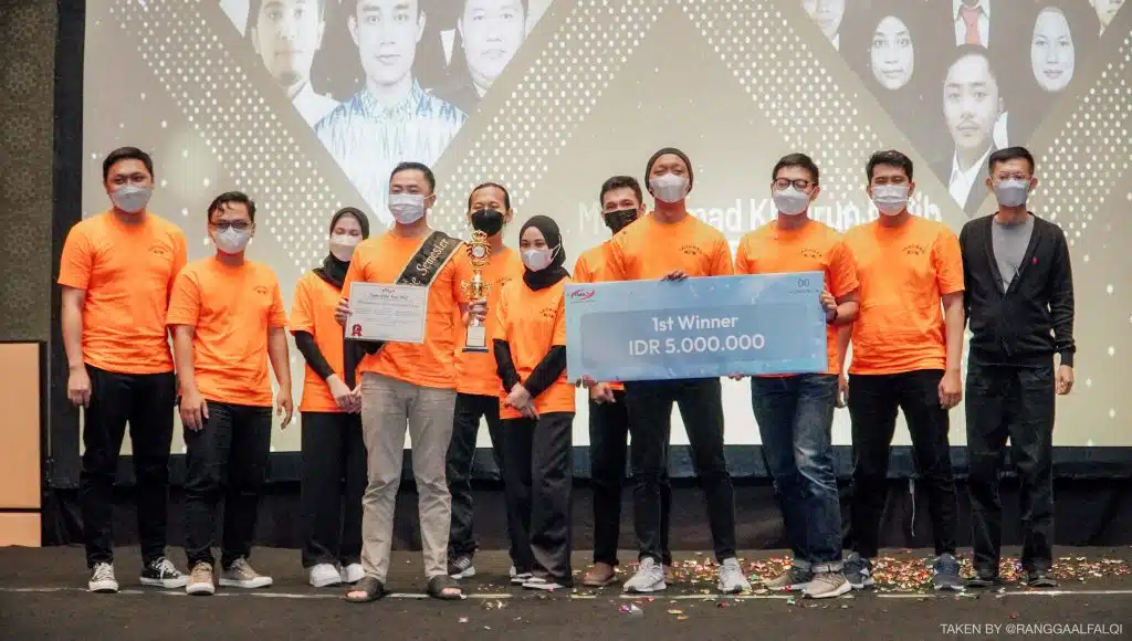 Best Team of The Year: Mohammad Khoirun Najib & Team from DataOn's Development Team.