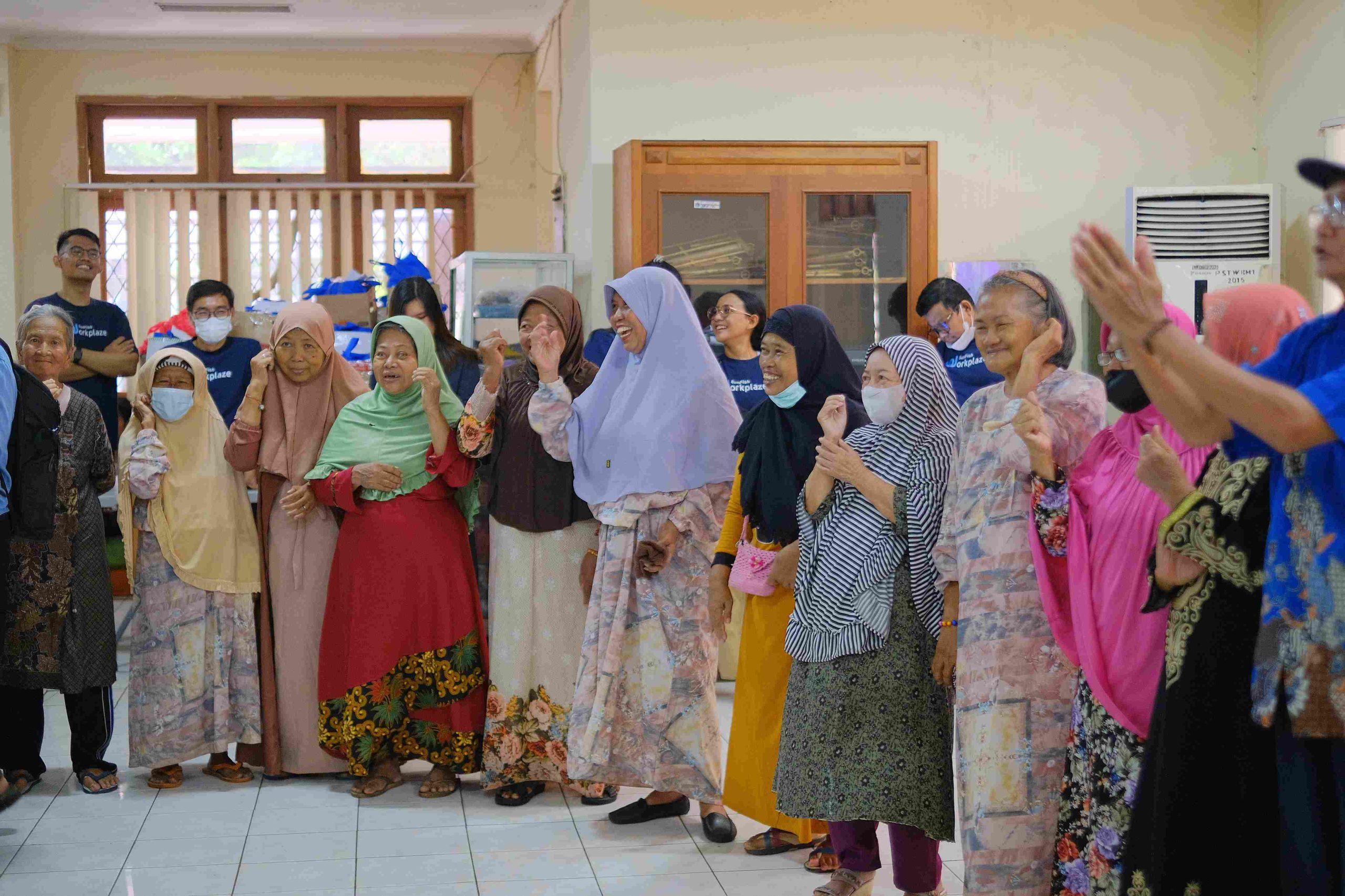 DataOn's Heartwarming -  Eldery Social Welfare